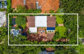Maison en ville – Coral Gables, Floride, Etats-Unis. $2,199,000