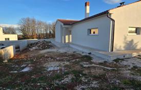 5 pièces maison en ville 155 m² à Barban, Croatie. 325,000 €